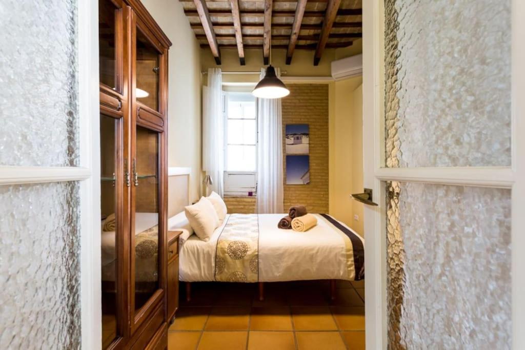 Precioso Apartamento - Localizacion Ideal **Wifi - A/C** Sevilha Exterior foto