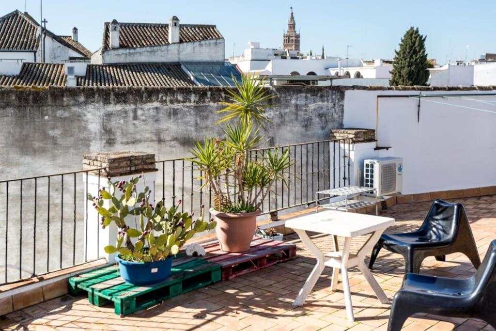 Precioso Apartamento - Localizacion Ideal **Wifi - A/C** Sevilha Exterior foto